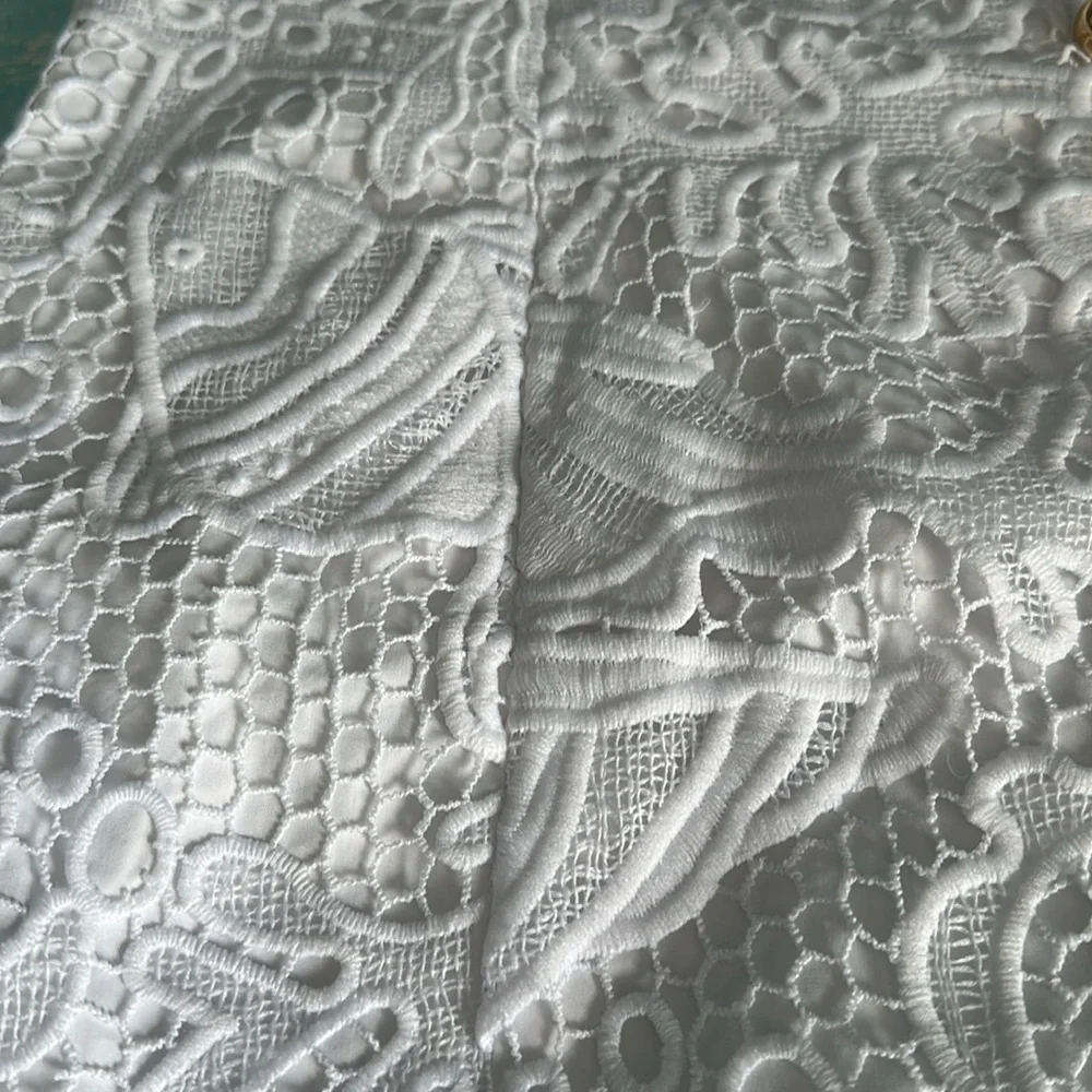 Lilly Pulitzer White Lace Dress with Gold Accents Size 12 - Picture 5 of 6